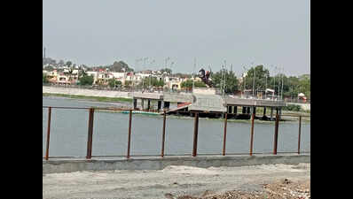 NGT issues next hearing date after joint committee flags severe environmental violations in Jhansi’s historic Laxmi Tal