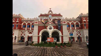 HC lens on ‘almost dilapidated’ British-era building housing a school