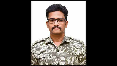 Ramesh replaces Neelotpal as Gadchiroli SP