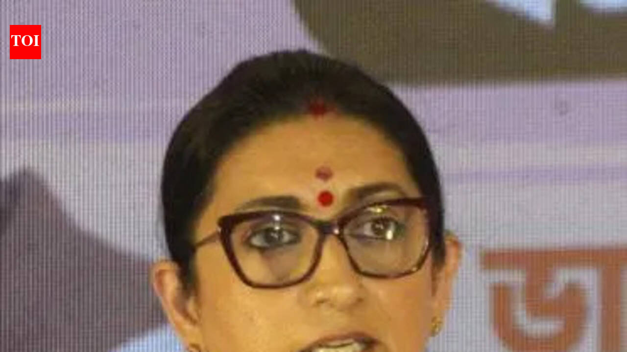 Rekha & Smriti woo state’s woman voters for BJP