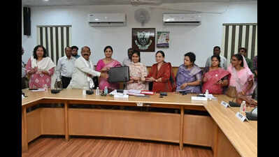 Rs575cr transport budget high on spending, low on revenue