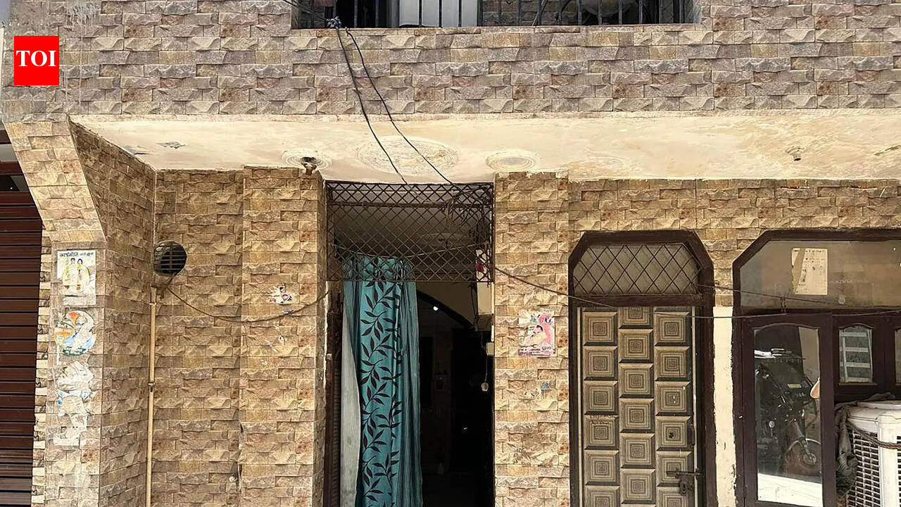 Man strangles wife, dies by suicide in Gurgaon following marital discord