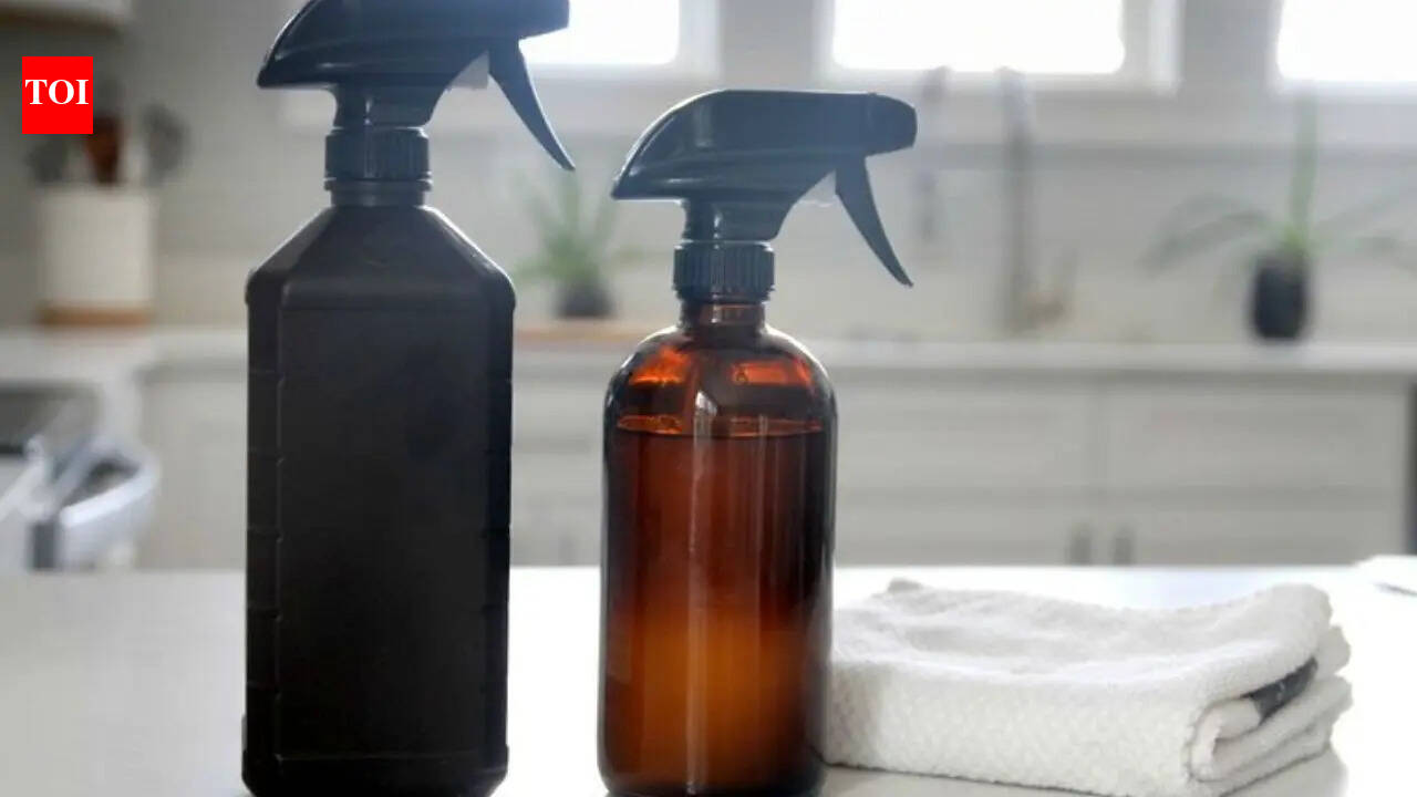 Vinegar and hydrogen peroxide can be a powerful cleaning duo: Here's how to use them safely to clean household items