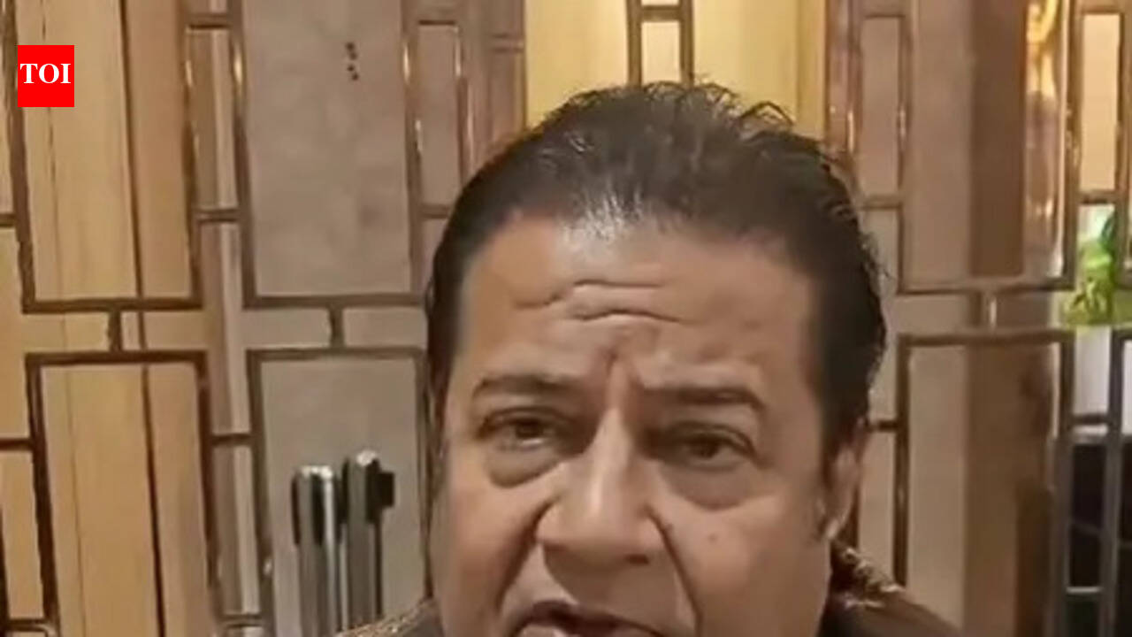 Anup Jalota and Anuradha Paudwal’s tribute to Asha Bhosle; 'A voice that will never fade' | Hindi Movie News - The Times of India