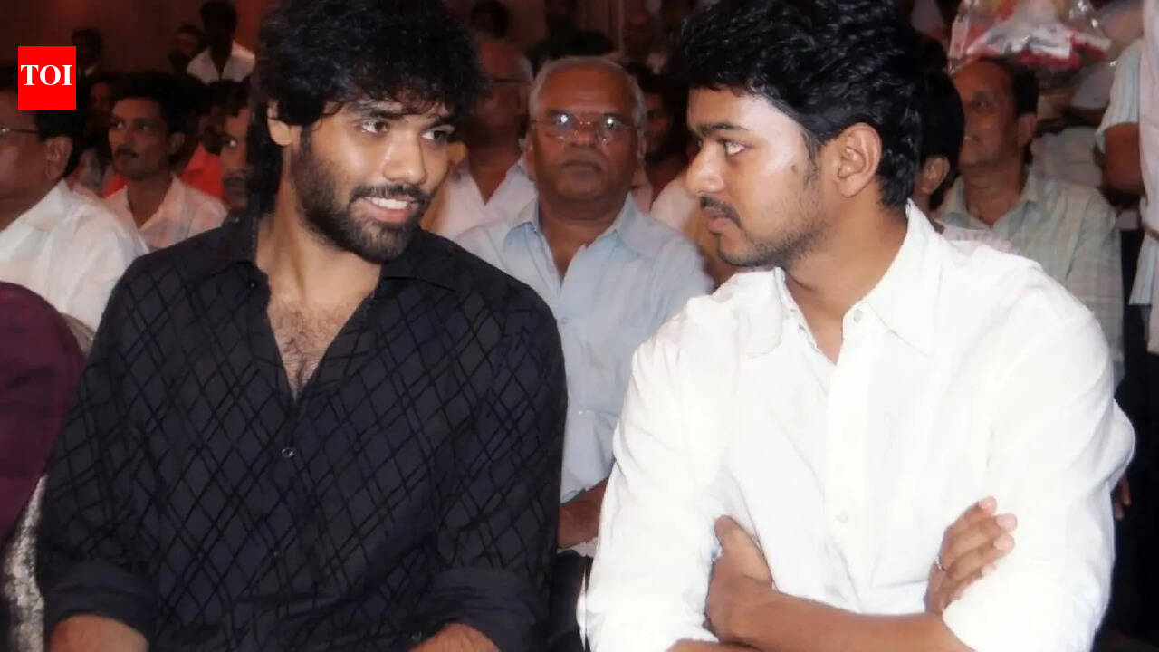 Sibiraj recalls his FIRST 1993 meeting with Thalapathy Vijay, shares an emotional note: 'I will always stand by you'