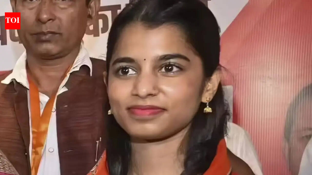 'Feeling uncomfortable coming to Bengal’: BJP MLA Maithili Thakur raises law and order concerns during election campaign