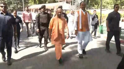 UP CM Yogi holds 'Jan Aakrosh Mahila Padyatra' after Women's Reservation Bill fails to pass in Lok Sabha