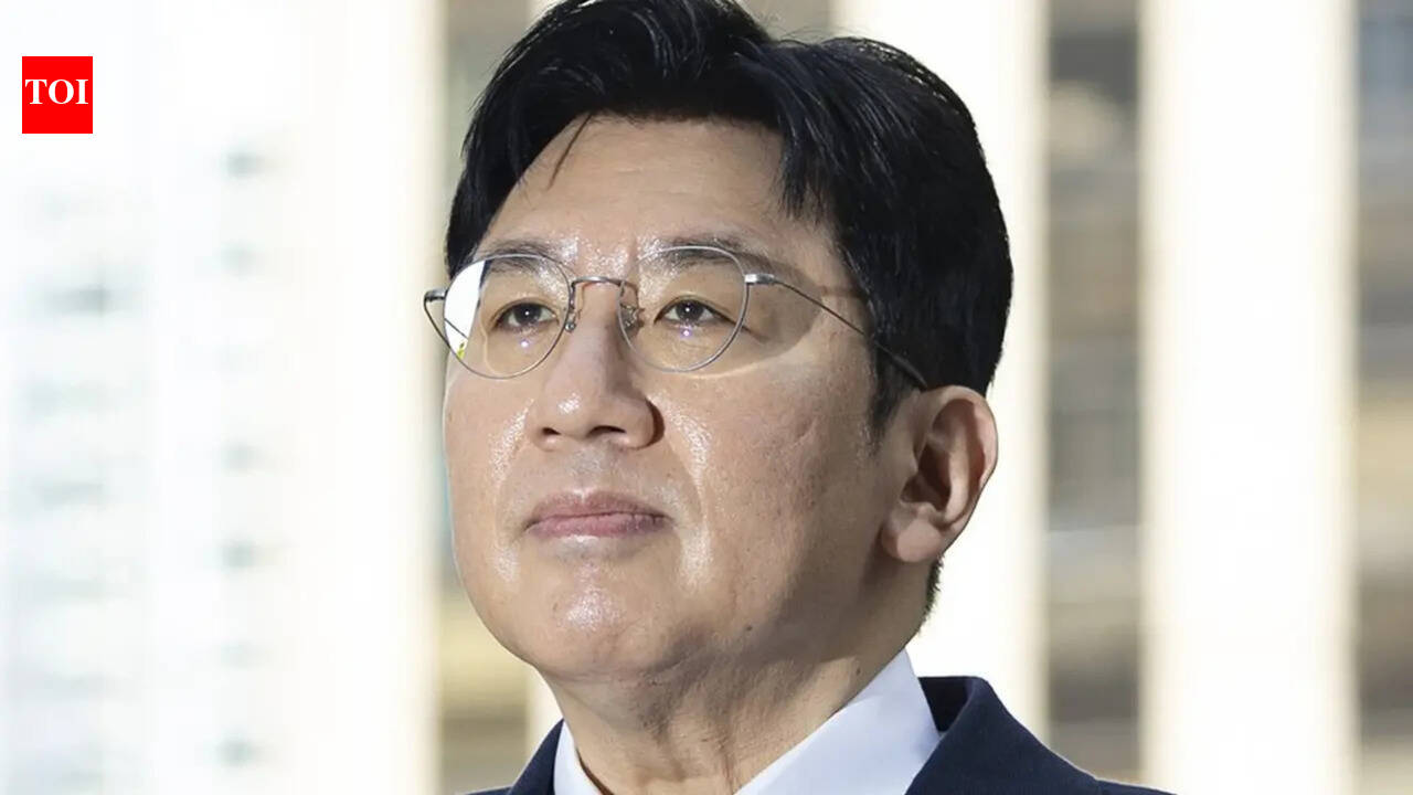 HYBE Chairman Bang Si-hyuk faces arrest warrant in USD 136 million allegations of misleading IPO investors - Reports