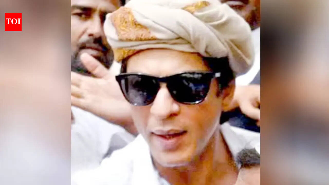 'Shah Rukh Khan was pushed into Ajmer Dargah, there was lathi charge by police,' recalls security in-charge, reveals how calm the actor was