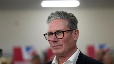 PM Keir Starmer ban smartphones in schools as UK works on Australia-like social media restriction