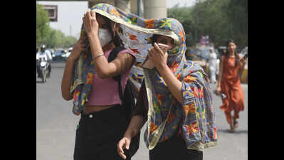 Heat effect: Temp to stay above 40°C, classes in govt schools to start from 7.30am