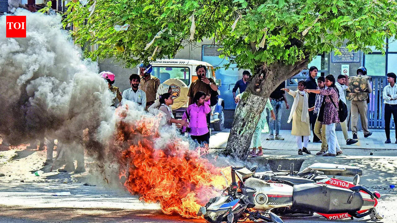 Police probe how workers’ bulk data reached Noida protesters