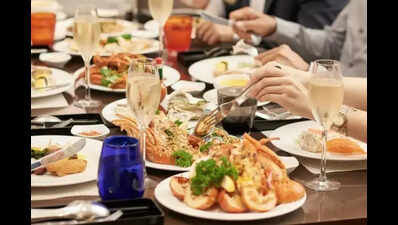 From May 1, menus must state if cheese analogue used: FDA