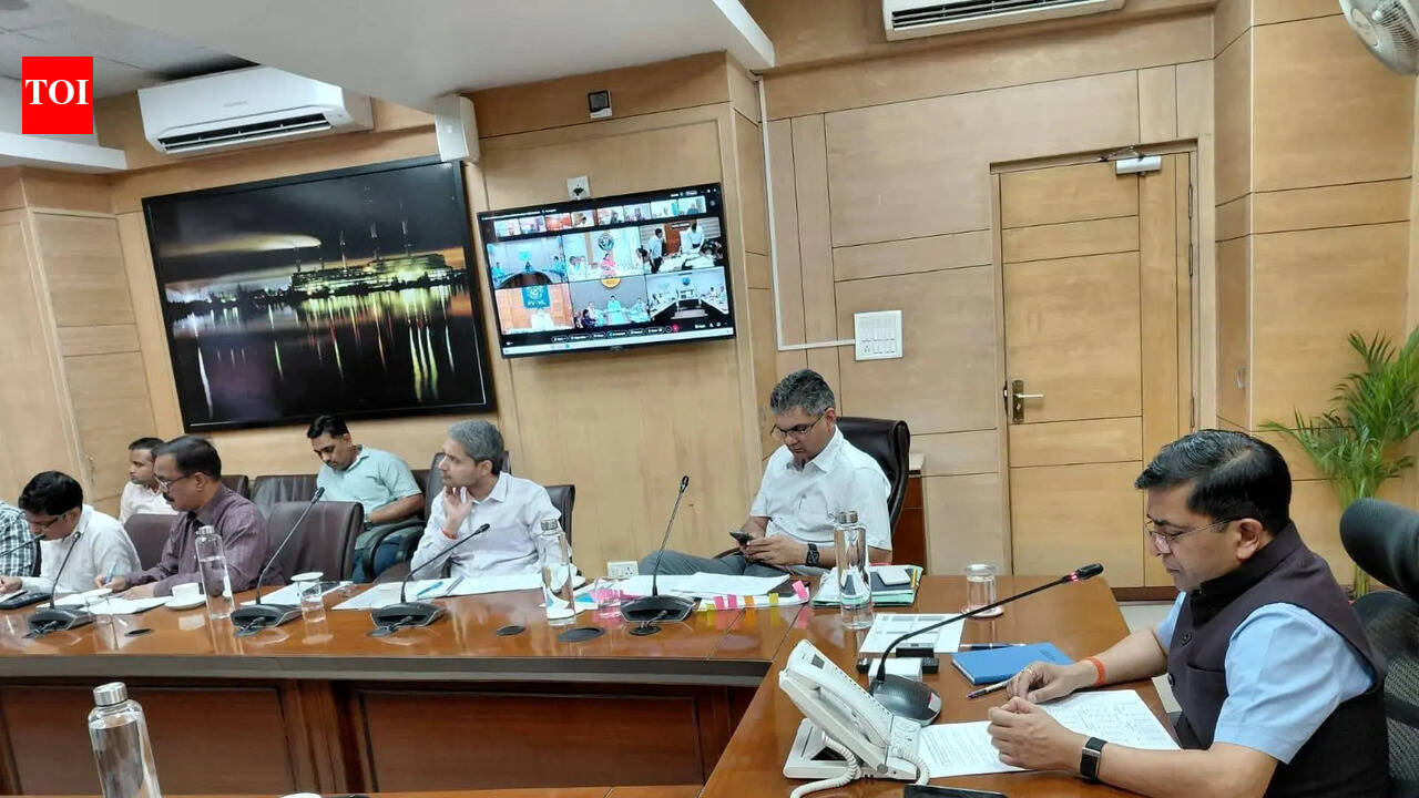 UPPCL admits 2-hr reconnection norm not met in 1.9L smart prepaid meters