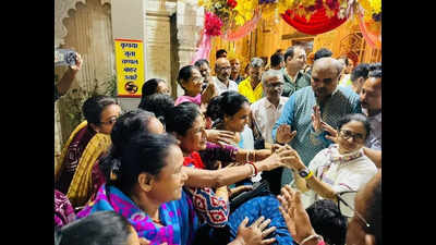 ‘Work independently,’ Mamata urges officers deputed by EC