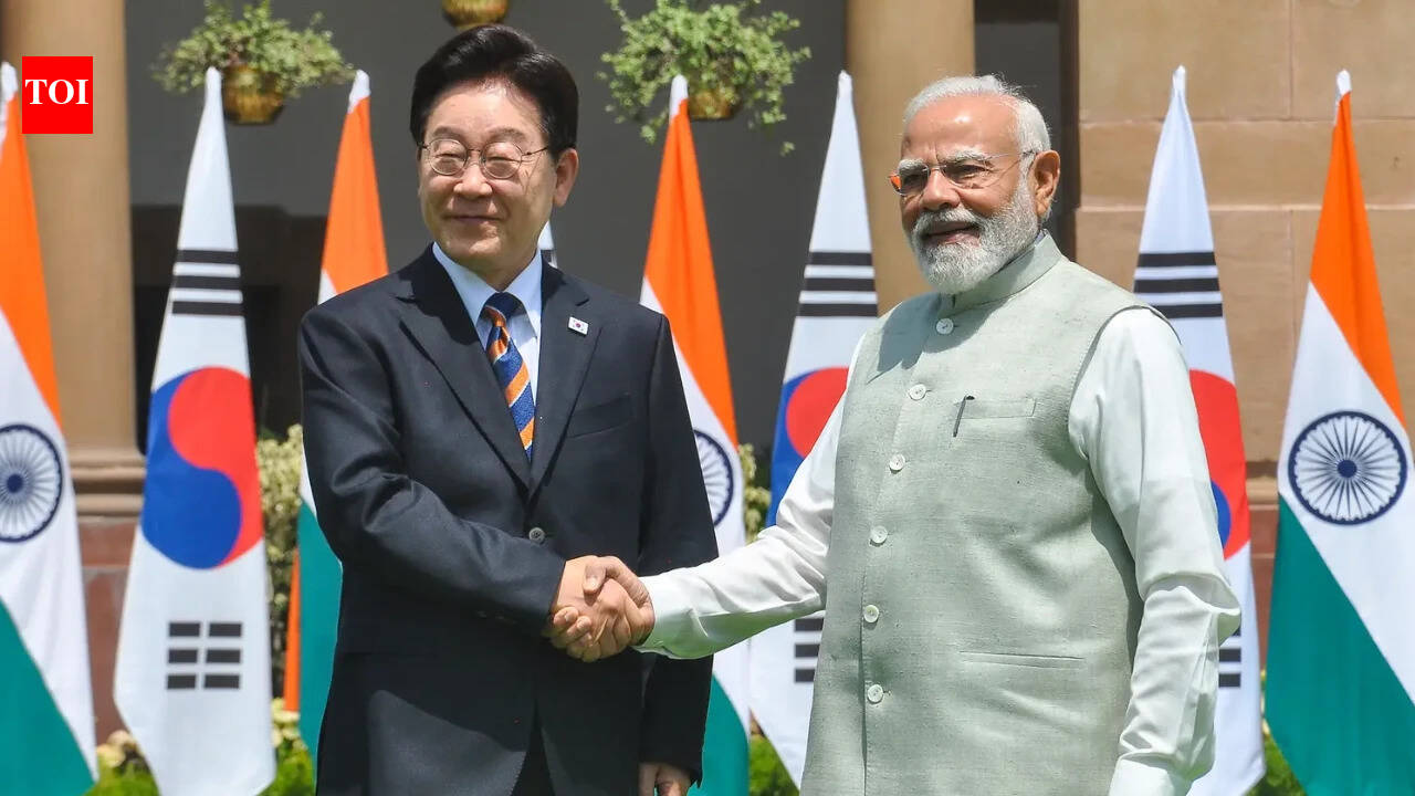 India, Korea plan 3rd phase of defence cooperation; eye collab in anti-aircraft guns, missile systems