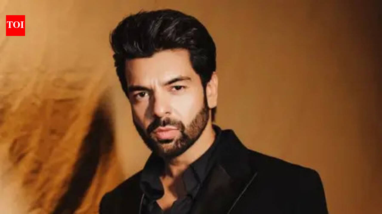 'F.I.R' actor Vipul Roy's home burglary: Artist lost over Rs 7 lakh in cash and jewelry; probe underway