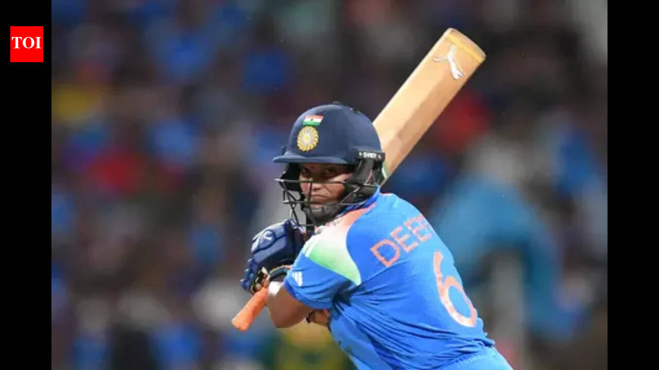 Deepti Sharma is a champion player, one or two games don’t justify her talent: India bowling coach Aavishkar Salvi