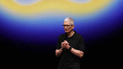 Tim Cook gives employees three reasons he chose now to step down as Apple CEO after 15 years