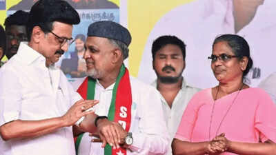 Tamil Nadu elections: Valour and vitriol mark end of campaigns