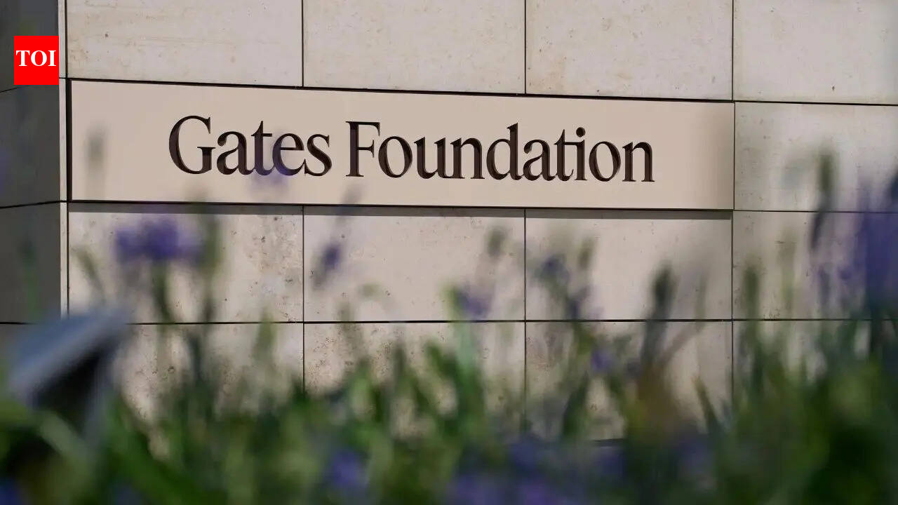 Weeks after Bill Gates announced his plan to shut down Gates Foundation; CEO sends 'layoff memo' to employees saying: This is a challenging time for our organization in ...