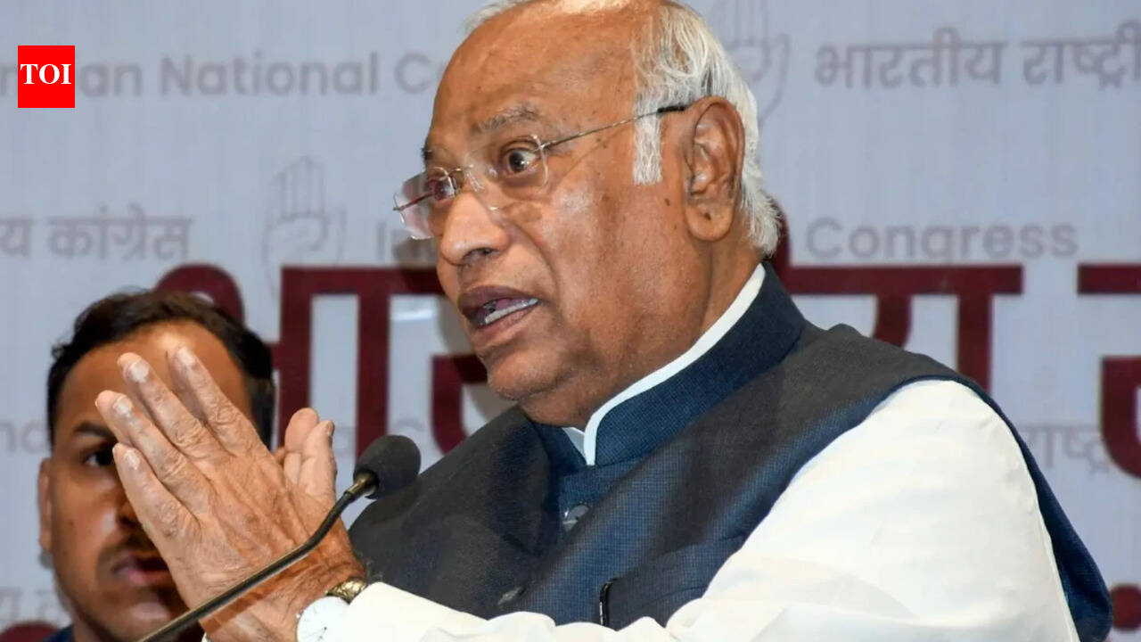 EC issues notice to Congress chief Mallikarjun Kharge over 'terrorist' remark on PM Modi