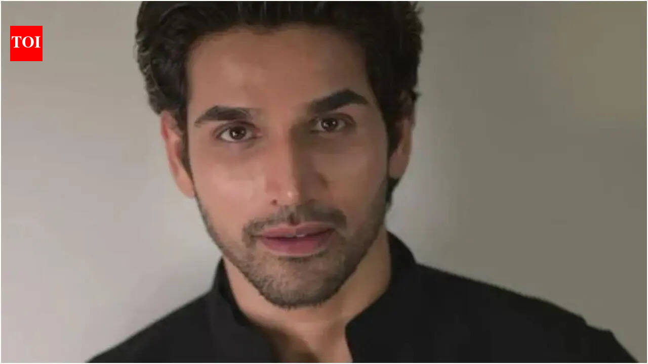 Exclusive - Altamash Faraz wishes to surprise fans with comedy roles, says he enjoys satirical and light-hearted scenes