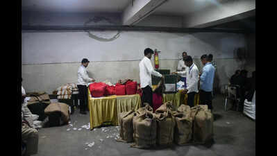 Bar Council polls hit by chaos, voting canceled at four Raj centers