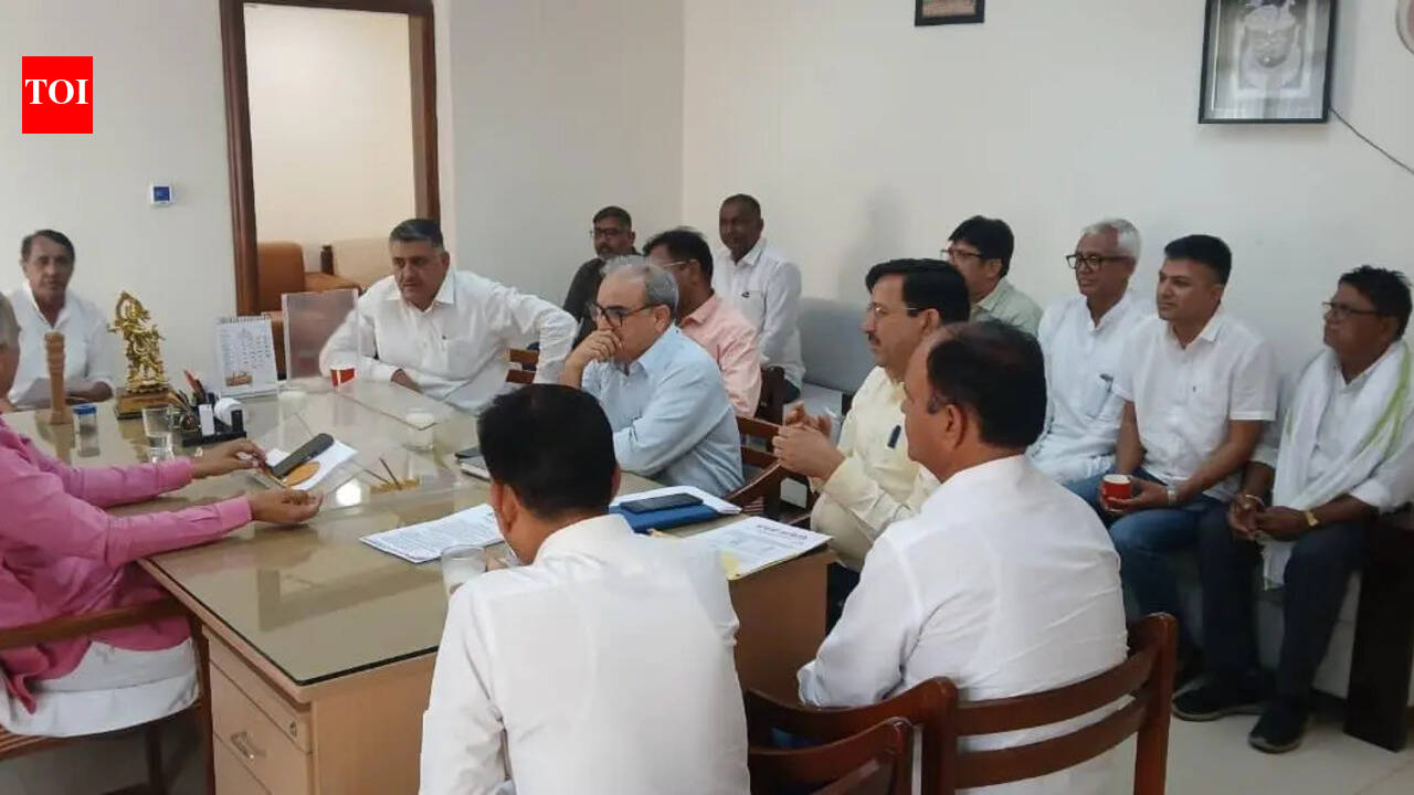 PHED contractors call off proposed strike