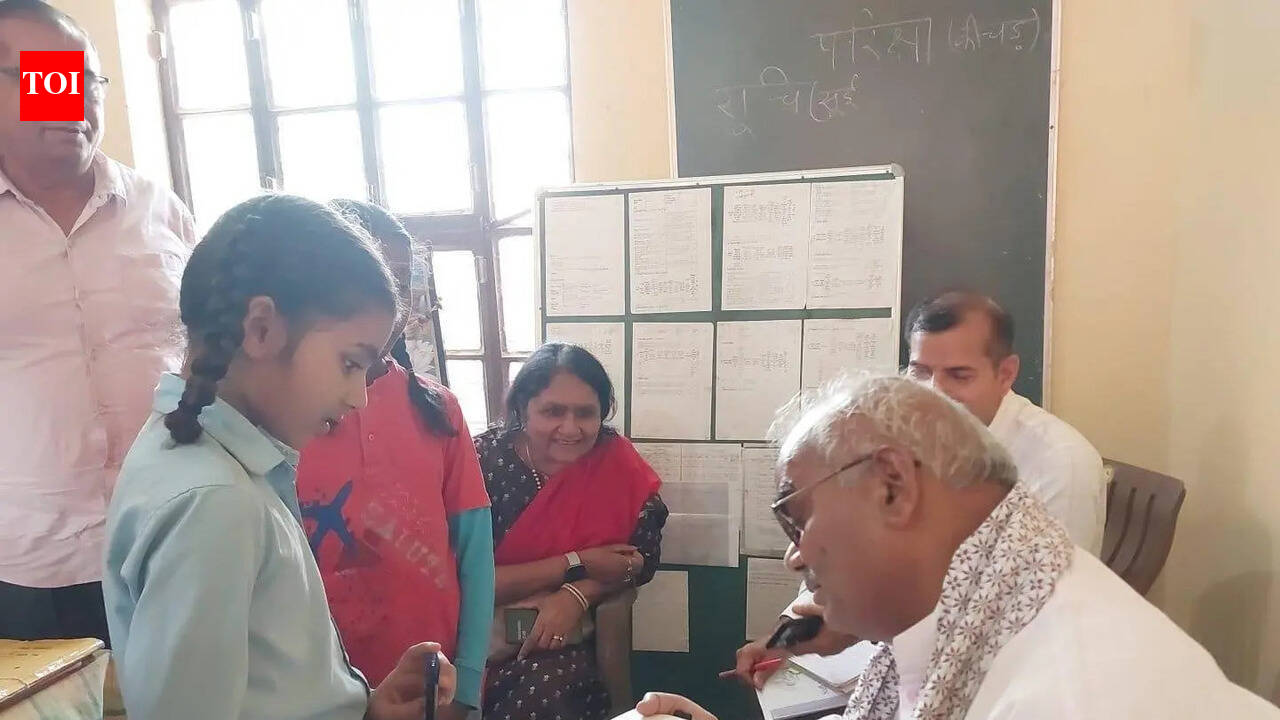 Dilawar flags poor enrolment, lapses in Sriganganagar govt schools