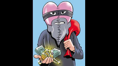 Three men tie up, threaten & rob disabled elderly woman of 25 soverigns of gold jewllery at gunpoint near Mudichur in Chennai