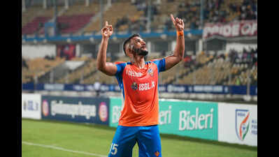  Injured Tavora out for season