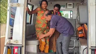 Eight killed as pickup truck with 35 passengers overturns