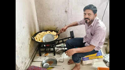 After diamonds, new ventures face war shocks