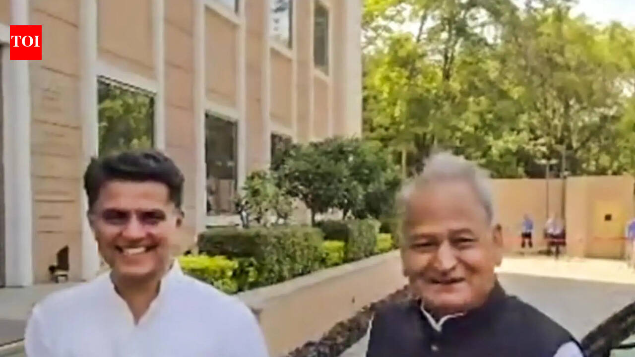Gehlot, Pilot share rare public warmth at AICC meet