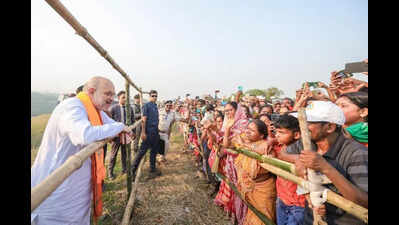 Kolkata now a city of slums because of infiltration: Shah