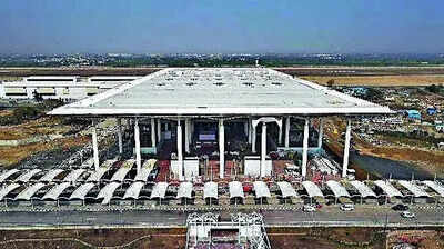 FIR against 4 for constructions on Noida airport land