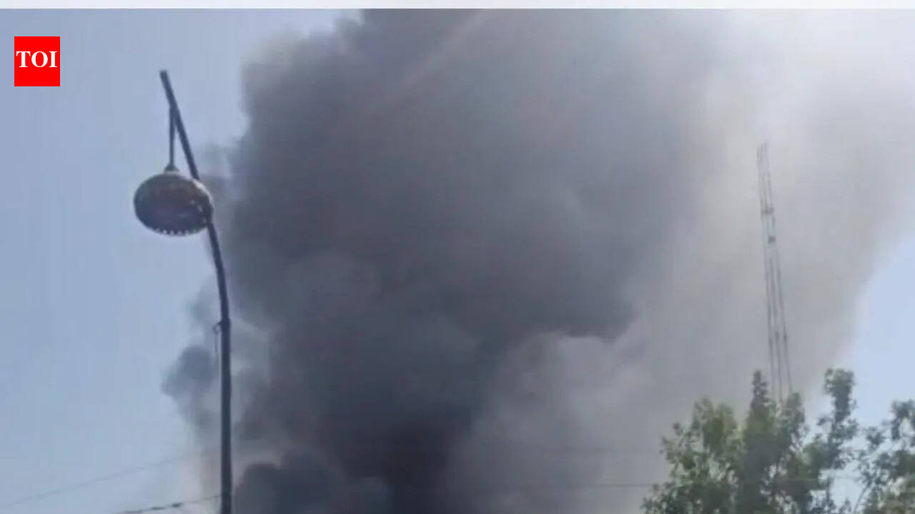 Fire near Clock Tower triggers panic in Chowk