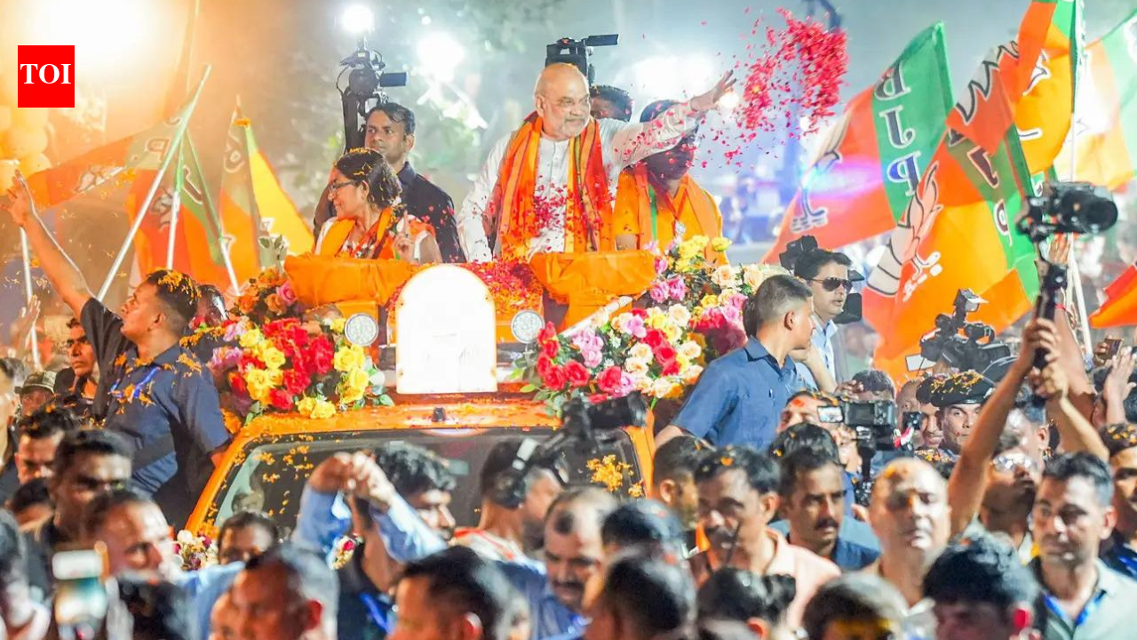 Supreme Court rebuke of Mamata hands BJP extra ammo on poll eve