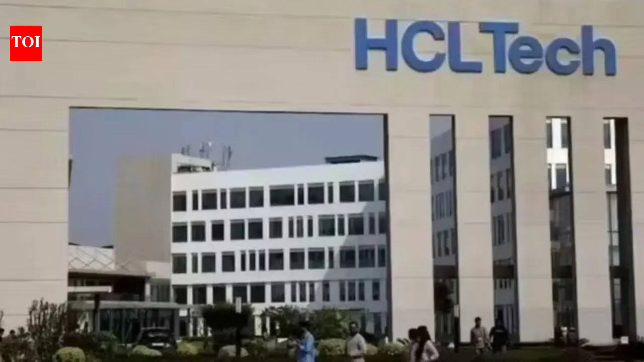 HCLTech shares drop 11% as weak outlook offsets AI gains