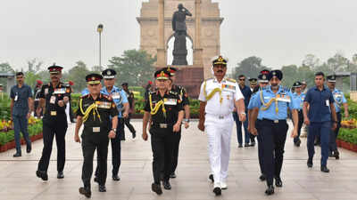 Revamping military command hierarchy theatre-isation, strategic leadership and India's imperative