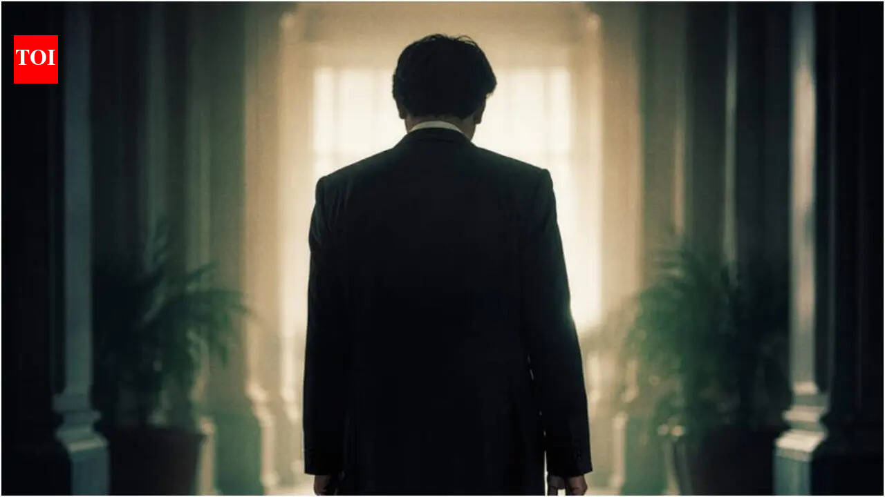 'Governor: The Silent Saviour' FIRST poster shows Manoj Bajpayee in intriguing look with caption 'If I fail, India fails'