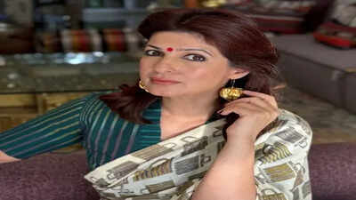  Twinkle Khanna reveals Akshay Kumar’s funny take on her writing career