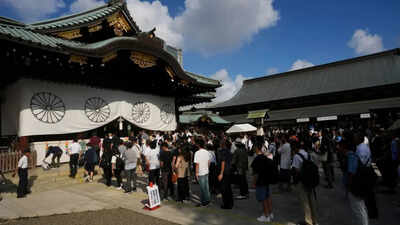 Japanese police arrest a South Korean for allegedly obstructing Yasukuni Shrine festival