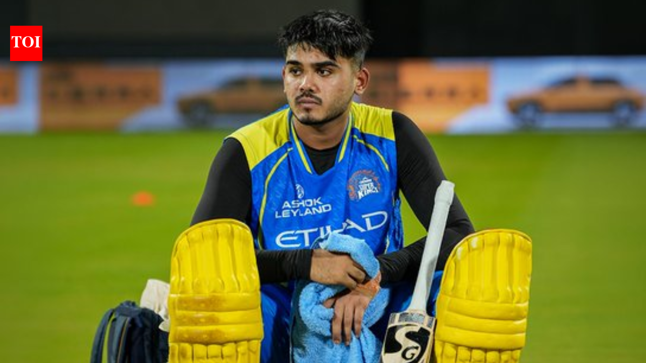 3 players who could replace Ayush Mhatre at no.3 for CSK against MI