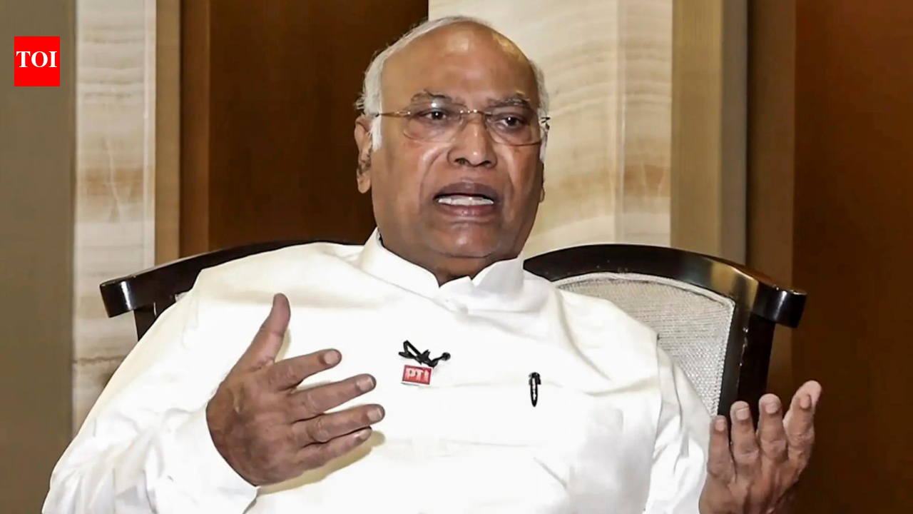 'Let the notice come, we'll reply': Kharge reacts to EC ultimatum over 'terrorist' remark