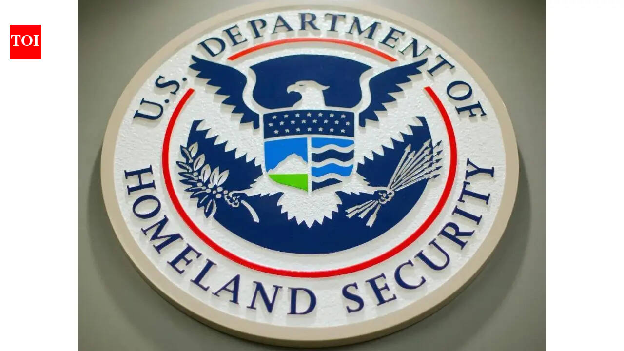 ICE may launch Smart Glasses; Why specific language used by DHS is worrying attornies