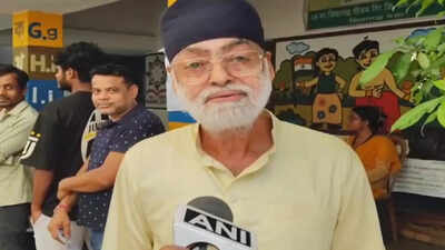 West Bengal Polls: Arijit Singh's father casts vote in Murshidabad, says 