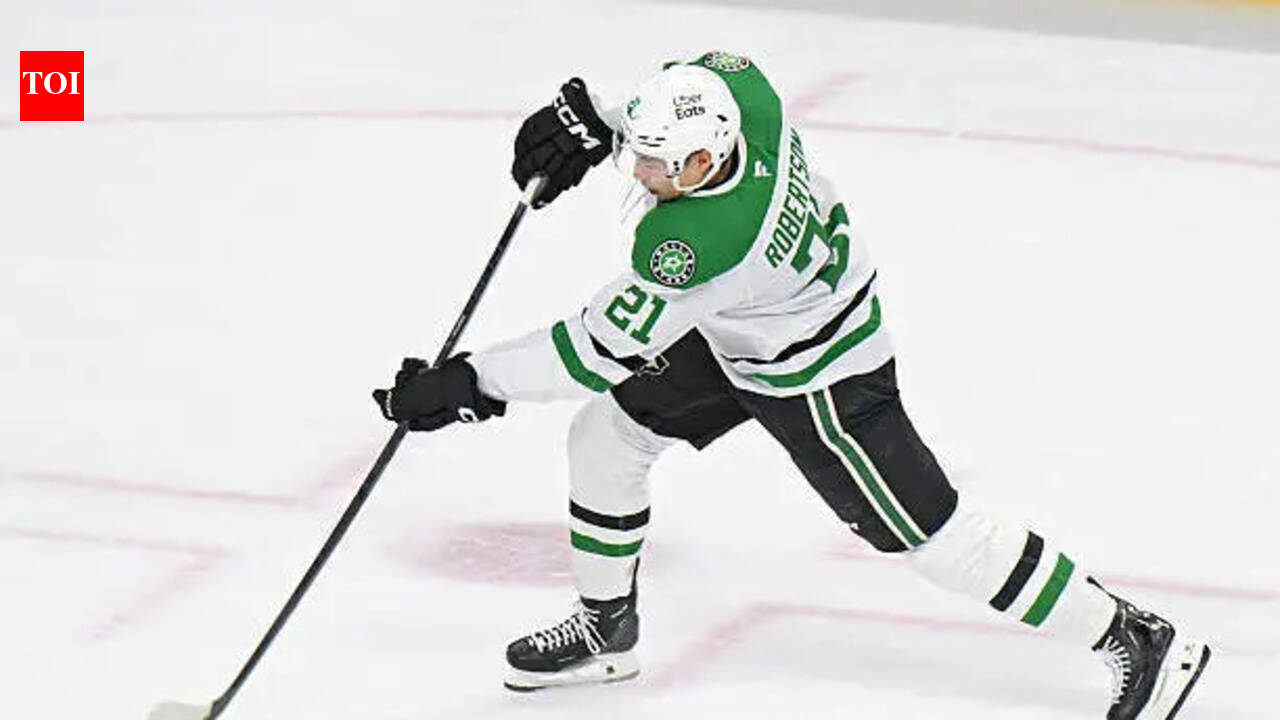 Nick Robertson of Toronto Maple Leafs NHL trade rumors linked to Dallas Stars, Anaheim Ducks, Los Angeles Kings and San Jose Sharks