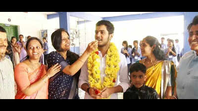 Coastal districts dominate SSLC exams again, DK tops with 98.4%